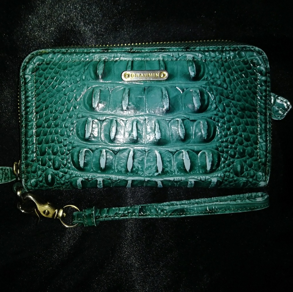 Brahmin Riley Clutch Wristlet Wallet in Bayleaf